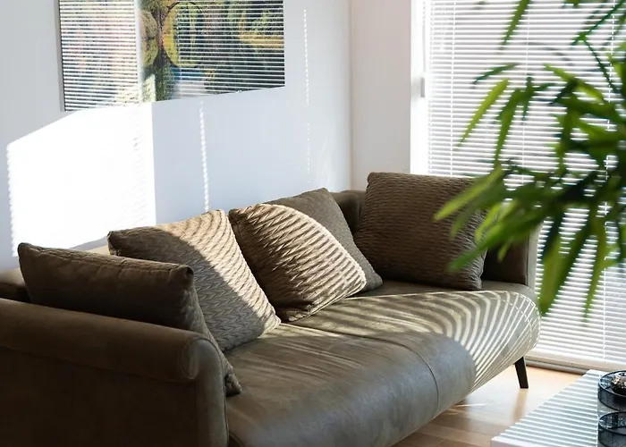 Apartman Wing 77 By Belmont Realty